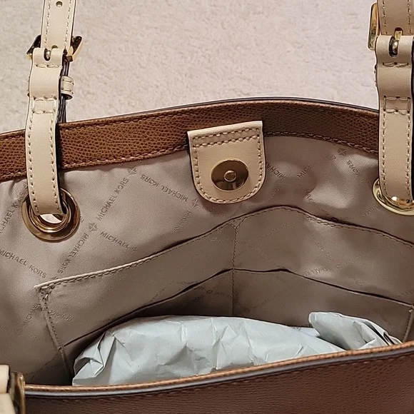 Michael Kors Jet Set Medium Tote Leather - Picture 9 of 14